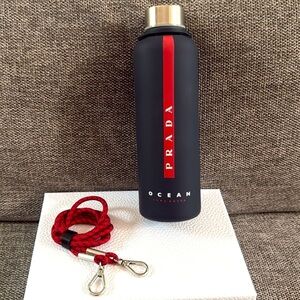 Prada Luna Rossa Ocean Men’s Water Bottle Navy Red Authentic New